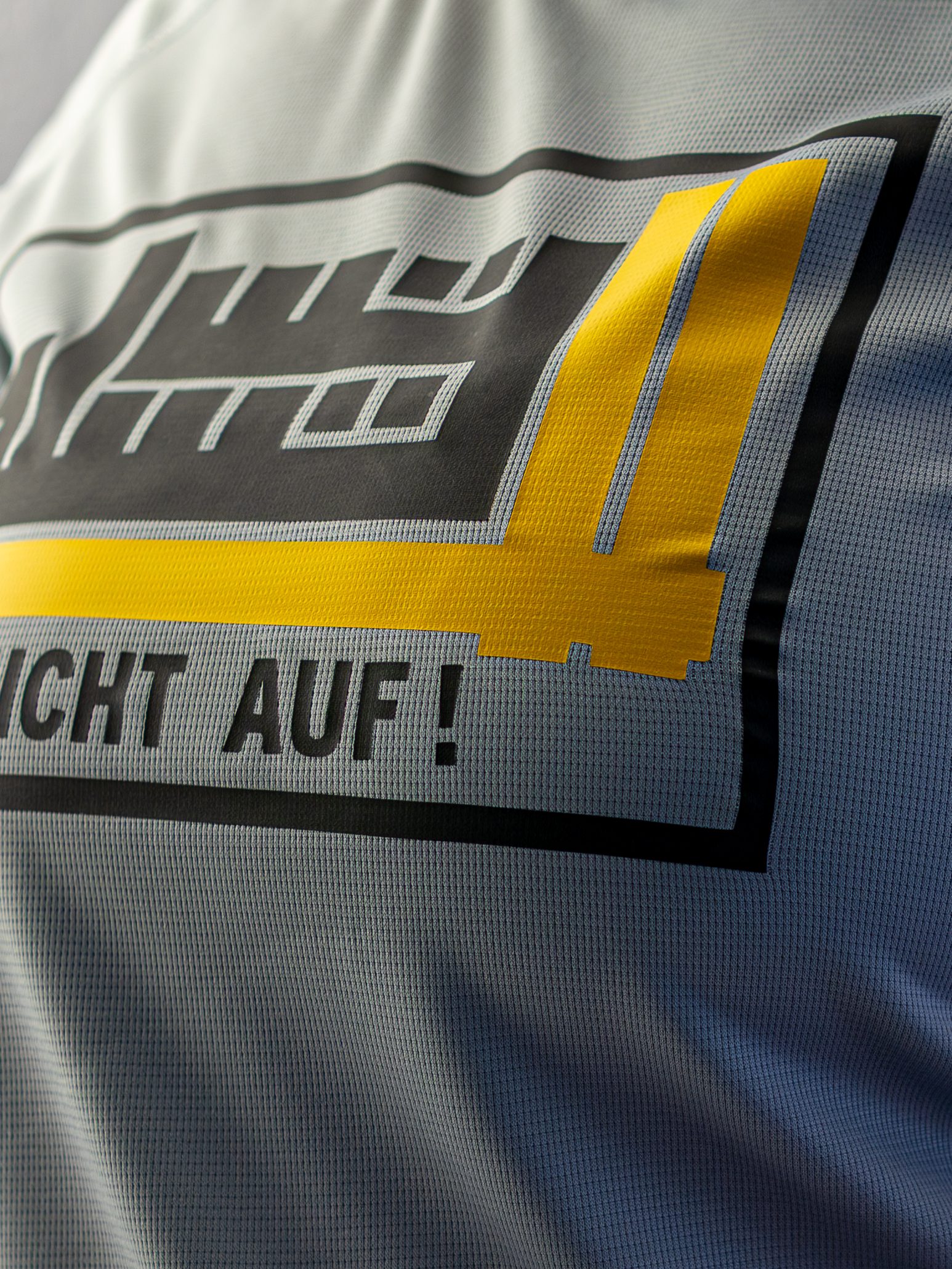 „Gib nicht auf!“ Damen Sport T‑Shirt – arabisch-deutscher Schrift – Bild 5